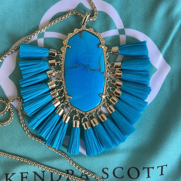 Kendra Scott Betsy necklace - Picture 3 of 3